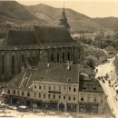 Die schwarze Kirche aus Kronstadt (Brașov) lockt heute wie damals Besucher in die Stadt an den Karparten. (Material: HG Mediasch/Hansotto Drotloff) Die schwarze Kirche aus Kronstadt (Brașov) lockt heute wie damals Besucher in die Stadt an den Karparten. (Material: HG Mediasch/Hansotto Drotloff)